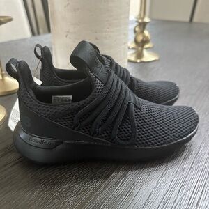 Adidas Lite Racer - boys shoes size 1.5